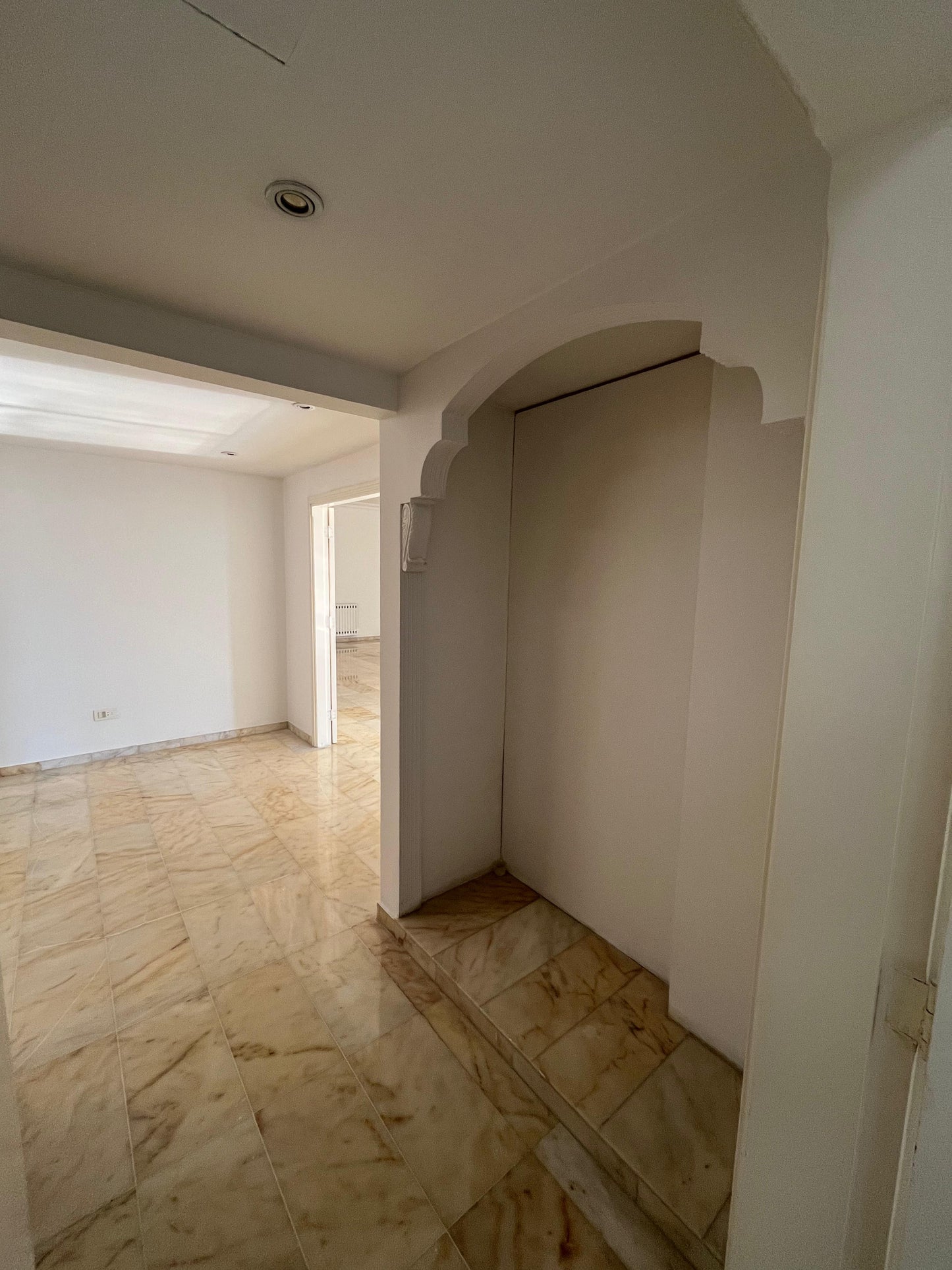 Apartment for rent in Mtayleb - شقة للإيجار في المطيلب