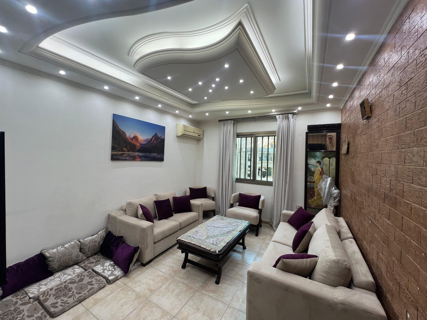 Apartment for sale in Beirut - شقة للبيع في بيروت