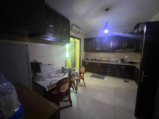 Apartment for sale in Beirut - شقة للبيع في بيروت