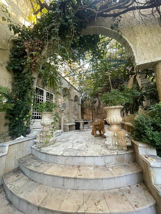 Luxury Villa for sale in Aramoun - فيلا فاخرة للبيع في عرمون