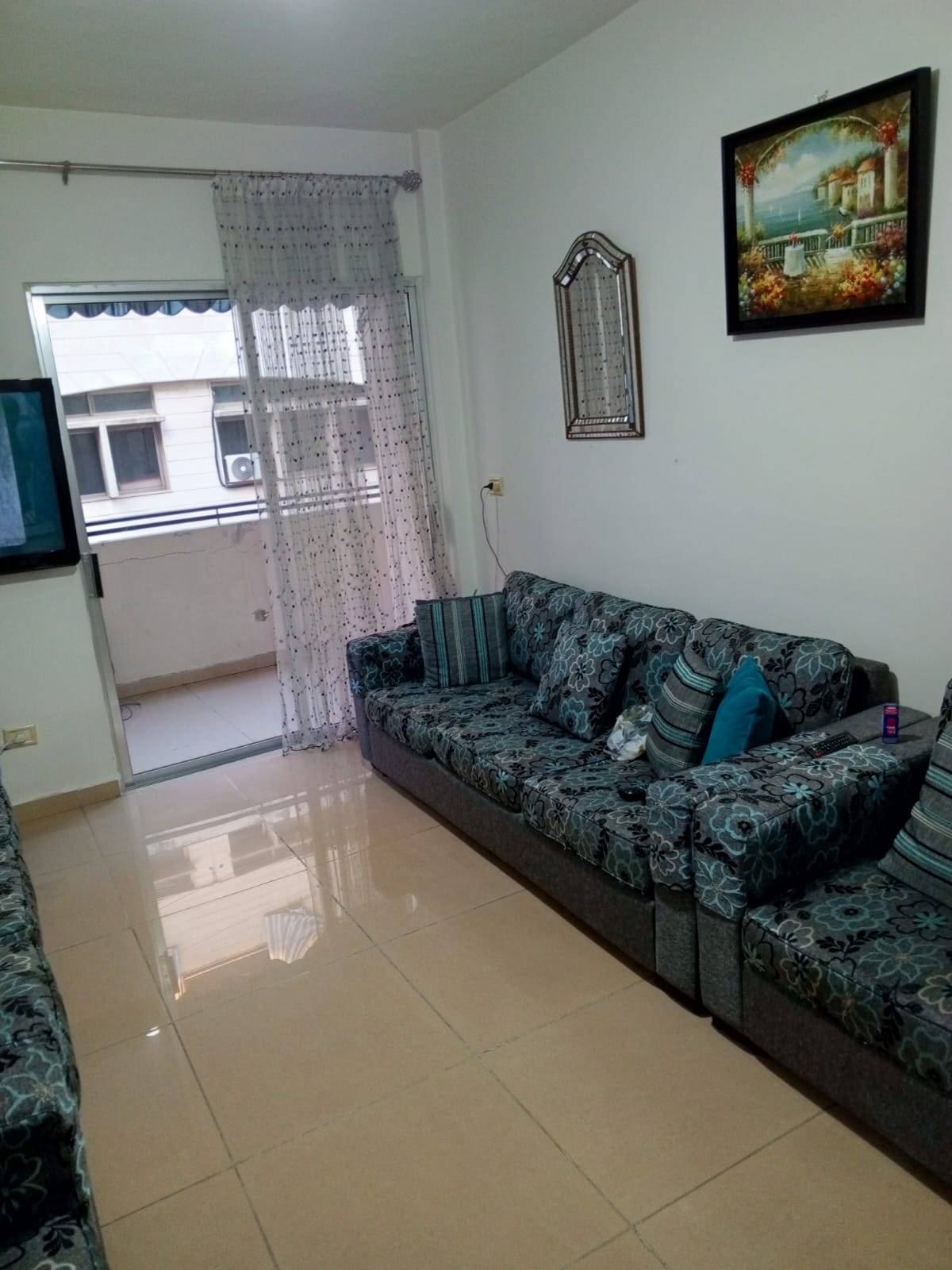 Apartment for sale in Zoukak Al Blat - شقة للبيع في زقاق البلاط