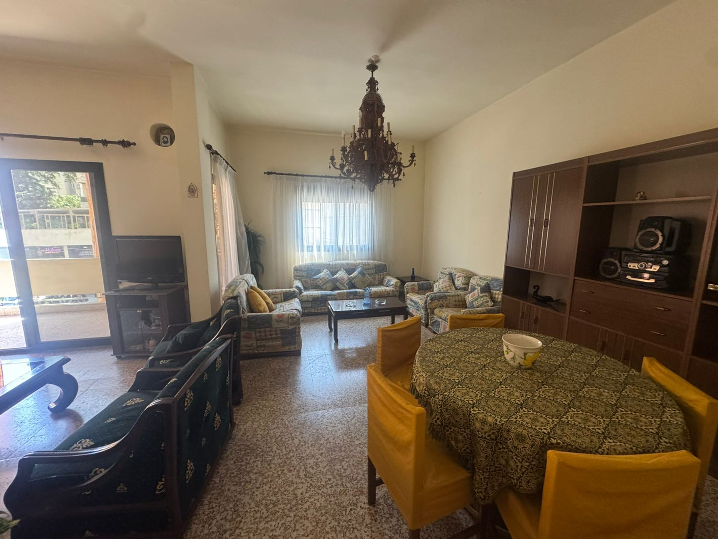 Apartment for rent in Jdeideh - شقة للإيجار في جديدة