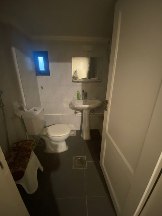 Apartment for sale in Haret Hreik - شقة للبيع في حارة حريك