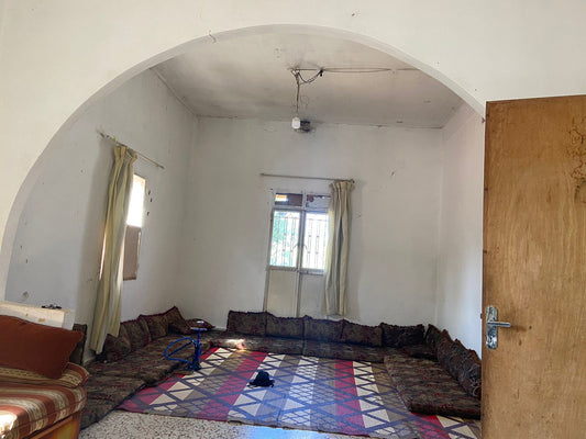 Old House for sale in Batroun - منزل قديم للبيع في البترون