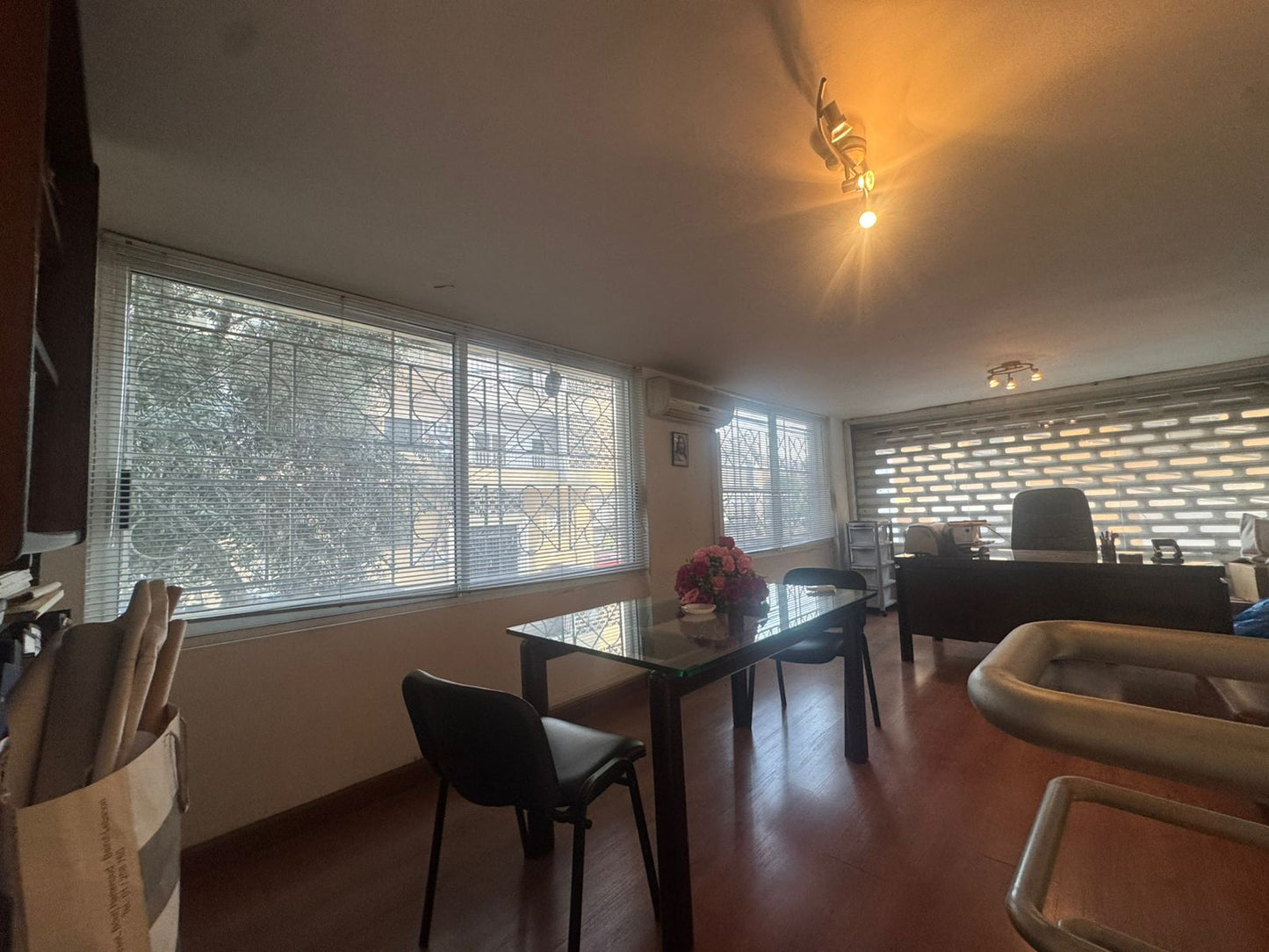 Shop for sale in Jdeideh - محل للبيع في الجديدة