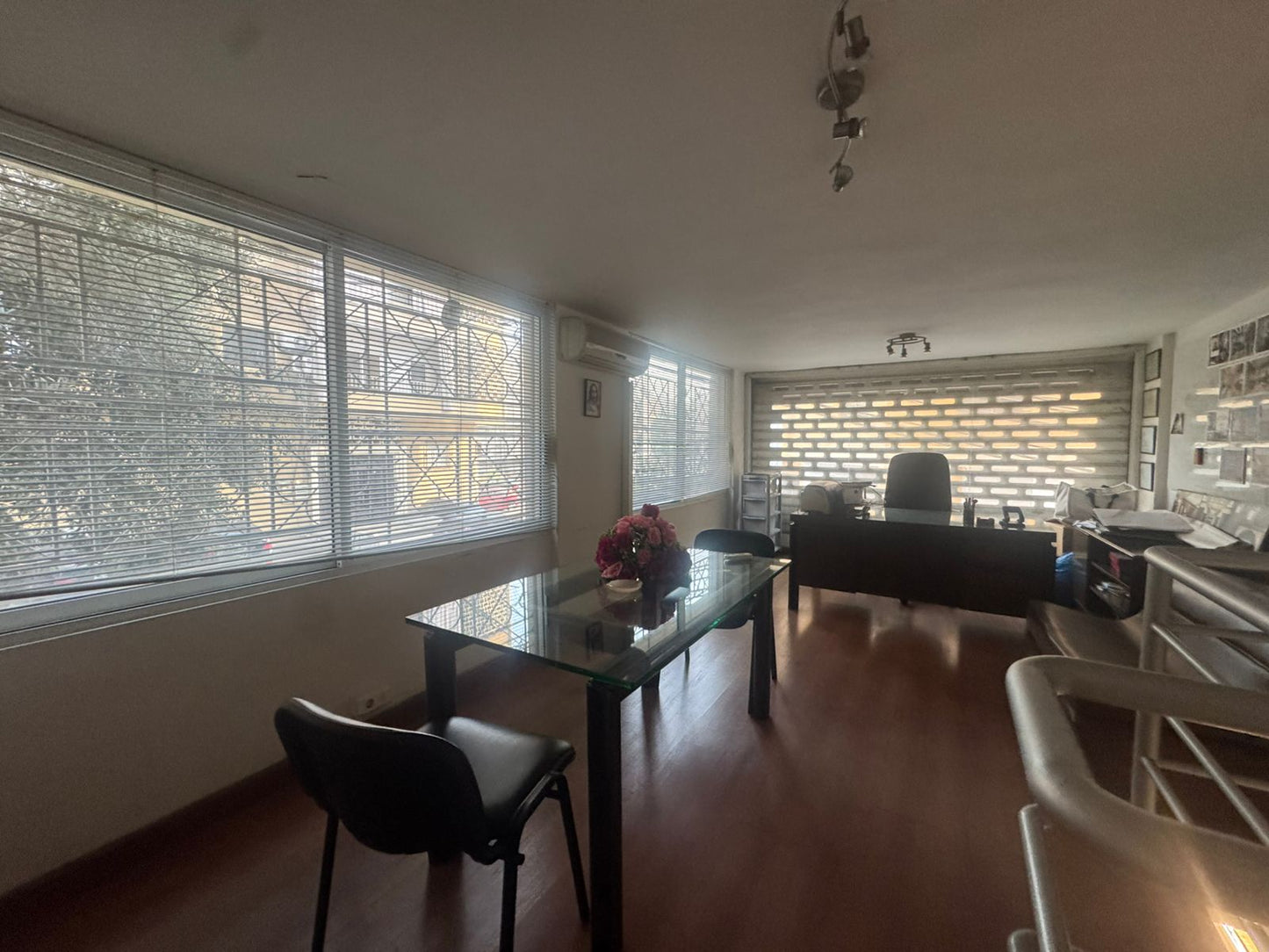 Shop for sale in Jdeideh - محل للبيع في الجديدة