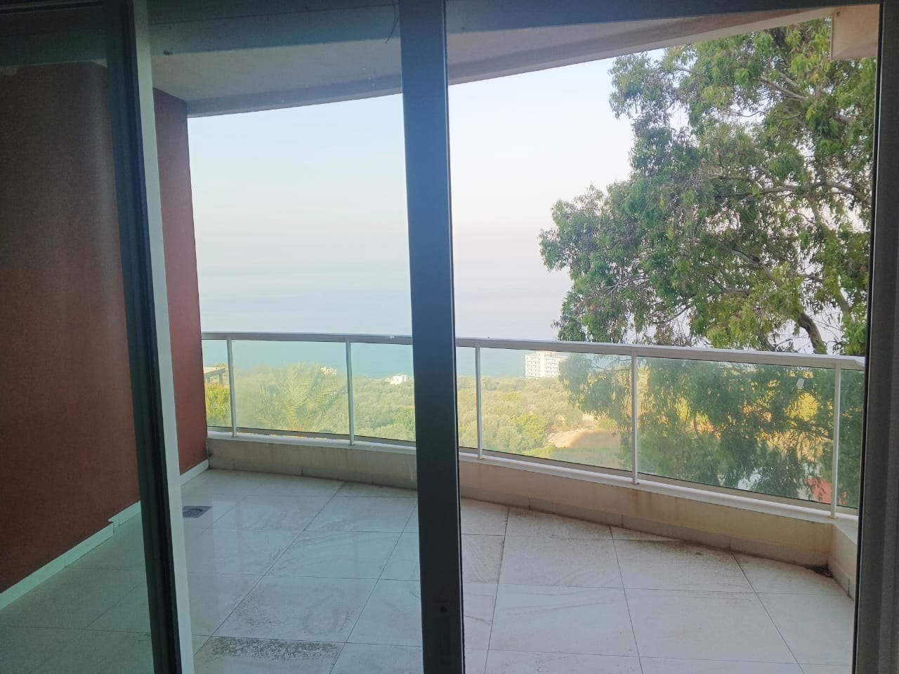 Apartment for rent in Amchit - شقة للإيجار في عمشيت