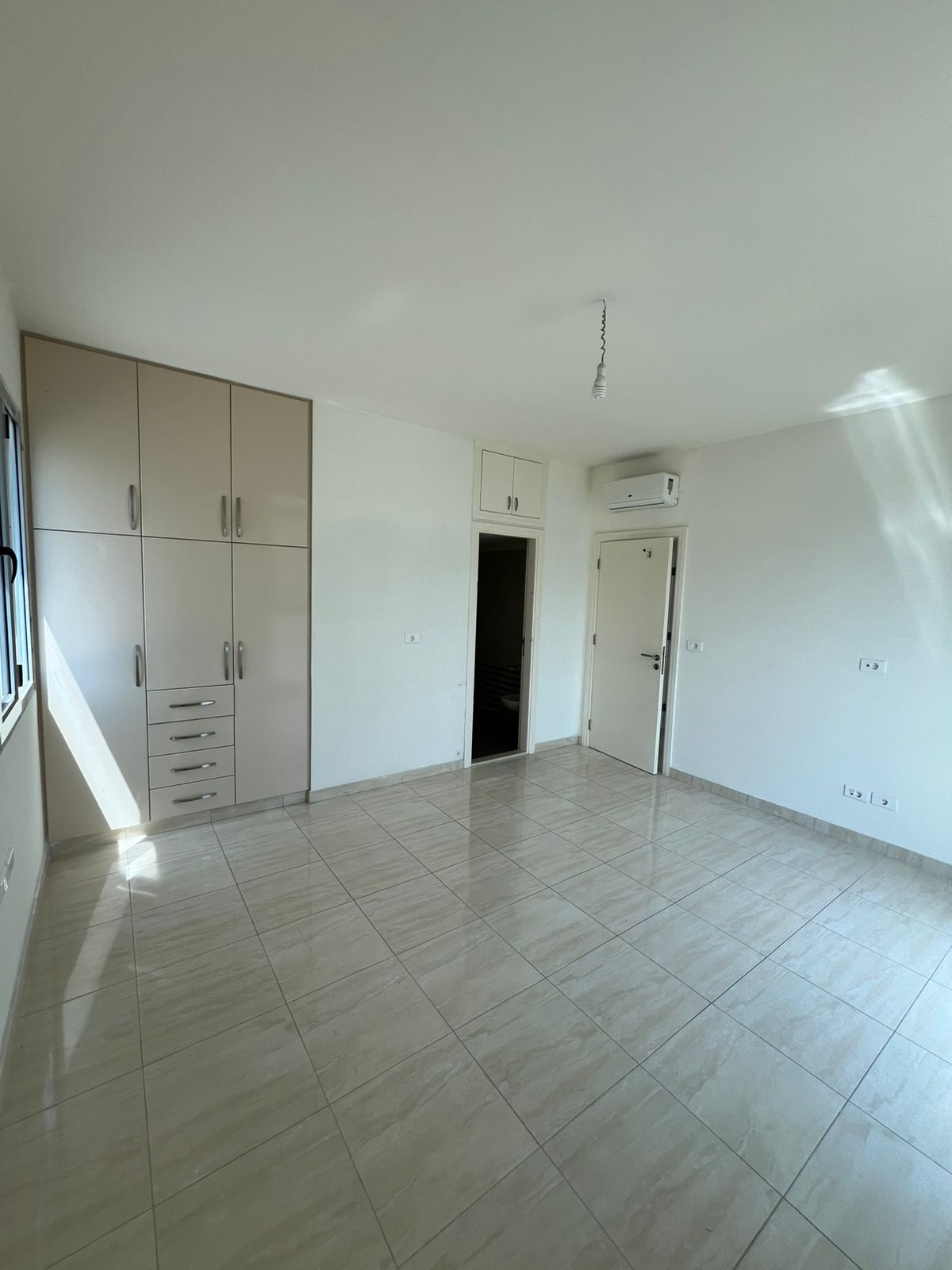 Apartment for rent in Jbeil - شقة للإيجار في جبيل GM114RA