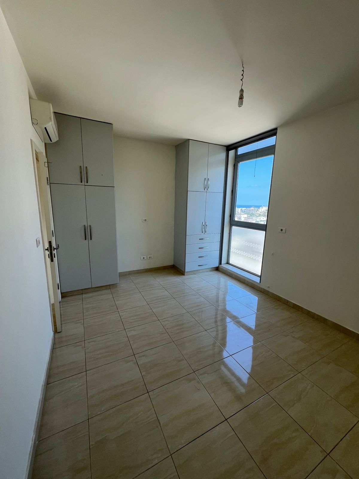 Apartment for rent in Jbeil - شقة للإيجار في جبيل GM114RA