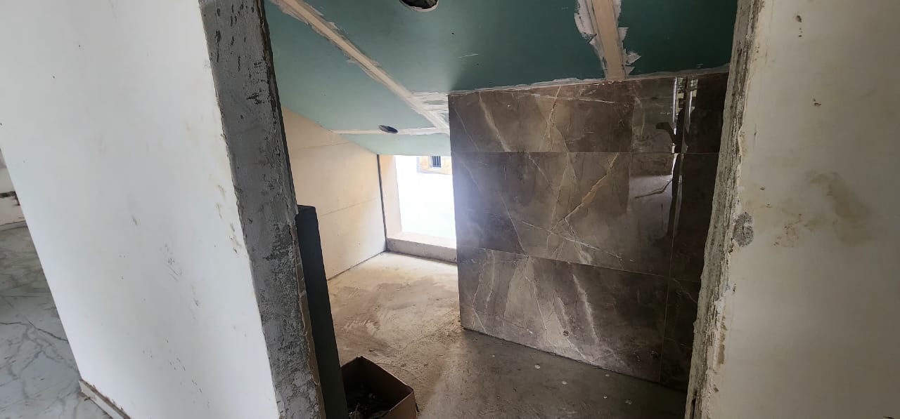 Rooftop for sale in Mansourieh - سطح للبيع في المنصورية GM103AJ