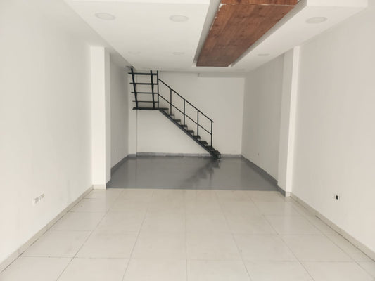Shop for sale in Sin El Fil - محل للبيع في سن الفيل GM307R