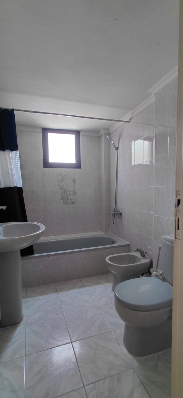 Apartment for rent in Jbeil - شقة للإيجار في جبيل GM144K