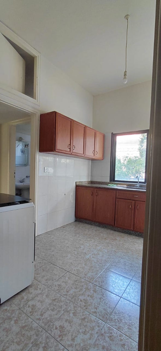 Apartment for rent in Jbeil - شقة للإيجار في جبيل GM144K