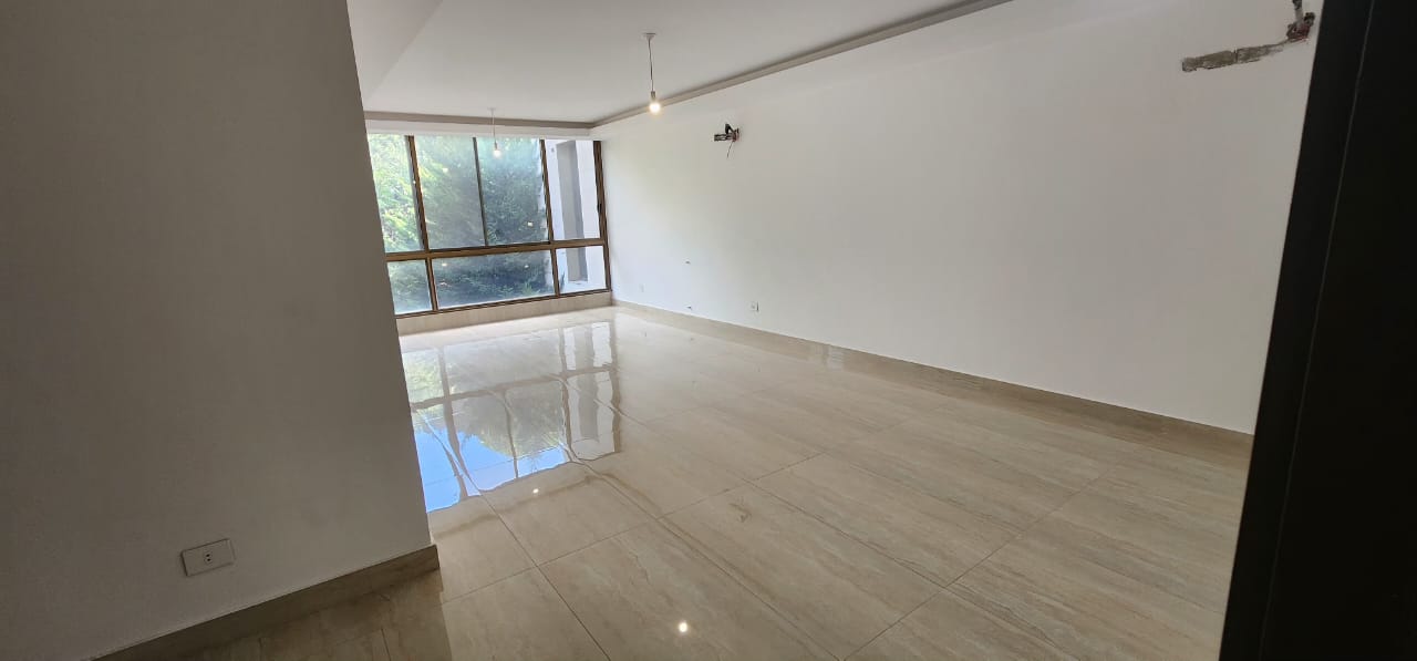 Apartment for sale in Aylout-Mansourieh - شقة للبيع في عيلوت GM106AJ