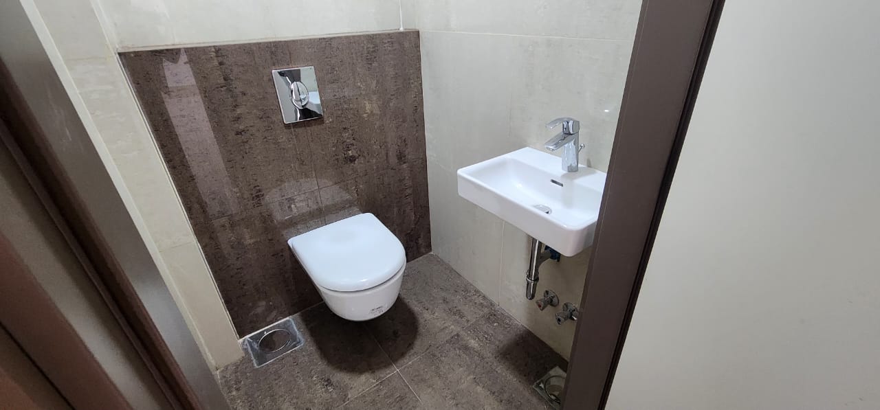 Apartment for sale in Aylout-Mansourieh - شقة للبيع في عيلوت GM106AJ