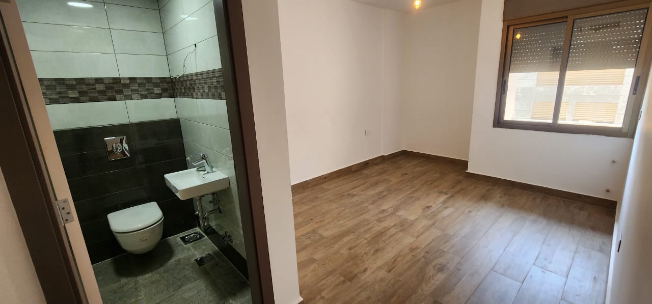 Apartment for sale in Aylout-Mansourieh - شقة للبيع في عيلوت GM106AJ