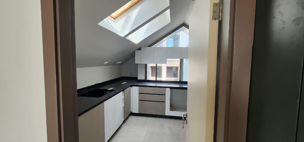 Duplex for sale in Aylout-Mansourieh - دوبلكس للبيع في عيلوت-المنصورية GM107AJ