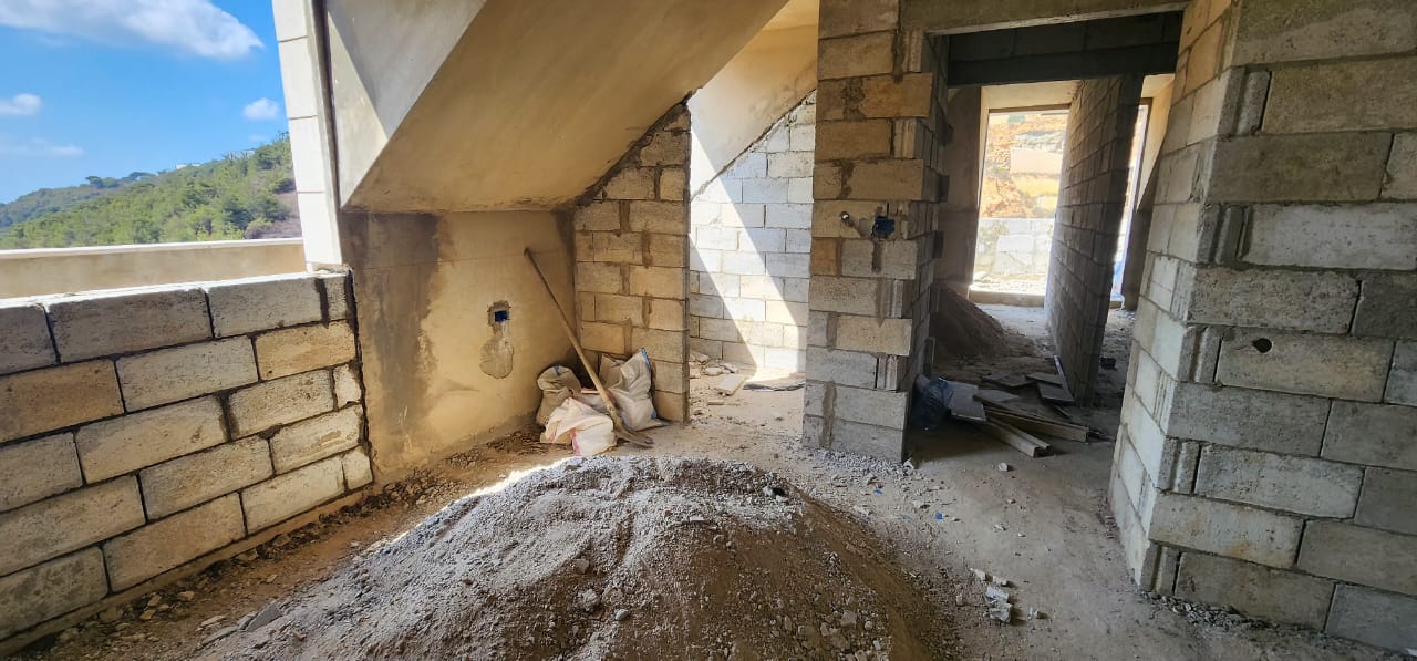 Duplex for sale in Aylout-Mansourieh - دوبلكس للبيع في عيلوت-المنصورية GM109AJ