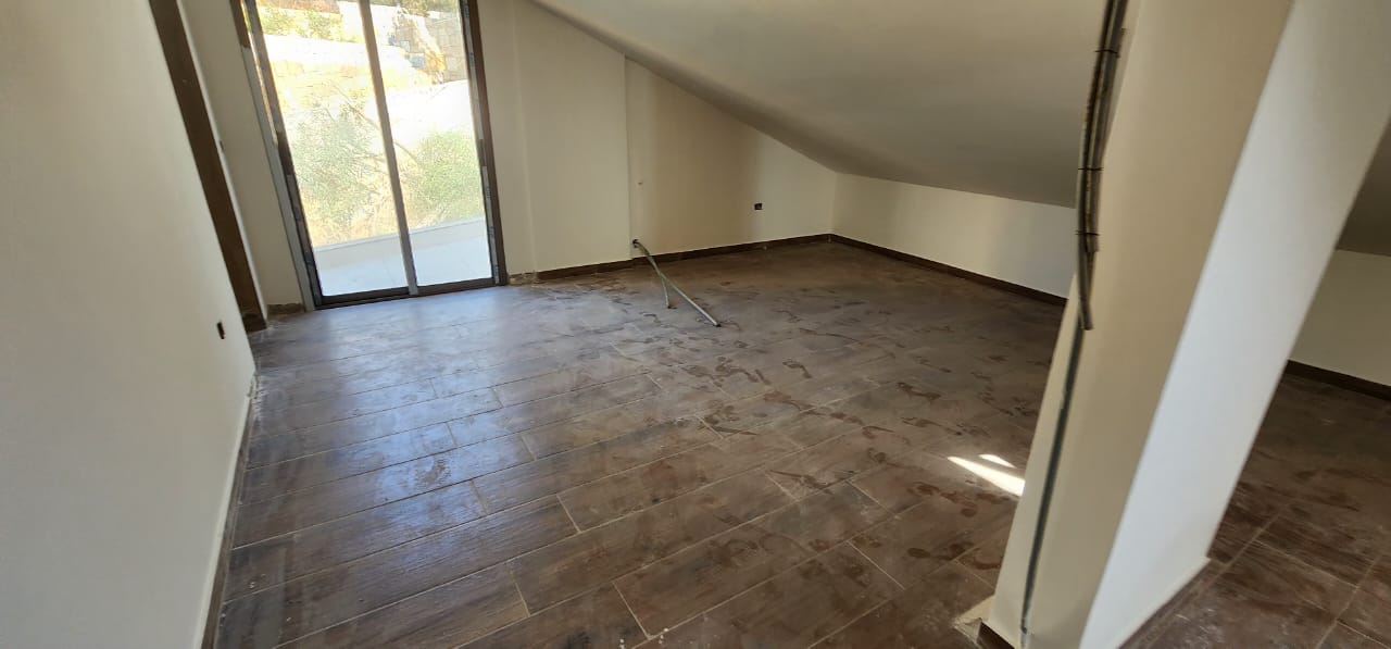 Duplex for sale in Ain Saadeh - دوبلكس للبيع في عين سعادة GM115AJ