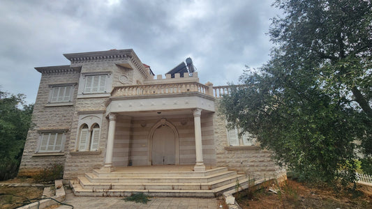 Villa for sale in Gherfine - فيلا للبيع في غُرفين