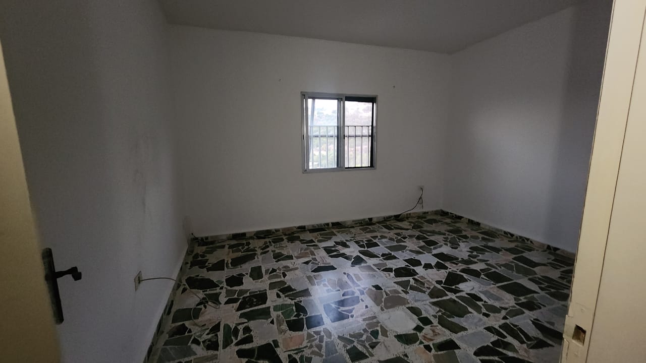 Apartment for rent in Jbeil - شقة للإيجار في جبيل GM122RA