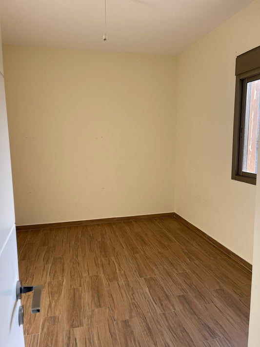 Apartment for sale in Halat - شقة للبيع في حالات GM124RA