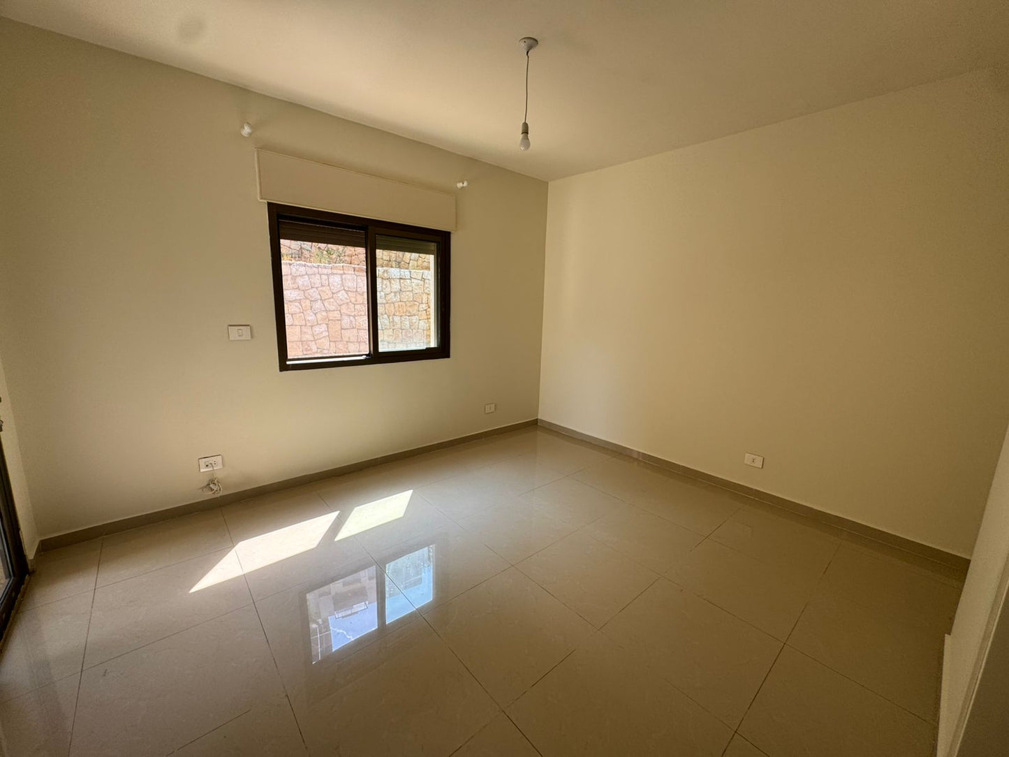 Apartment for sale in Bsalim - شقة للبيع في بصاليم GM316R