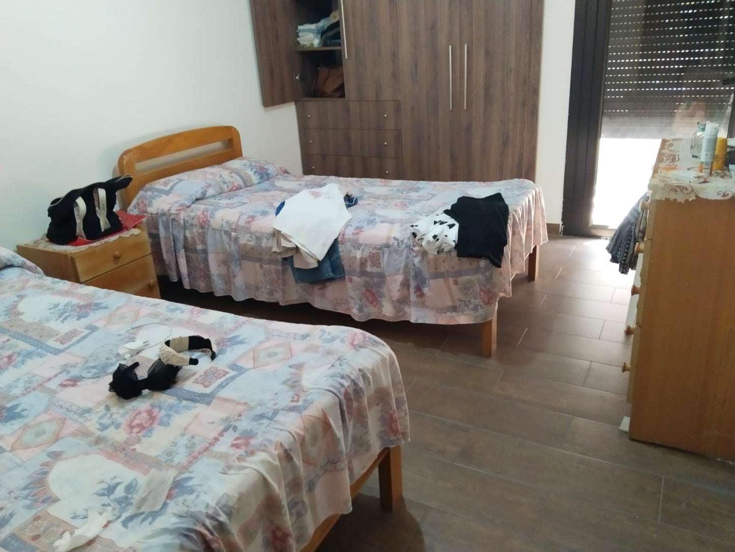 Apartment for sale in Amchit - شقة للبيع في عمشيت GM111EC