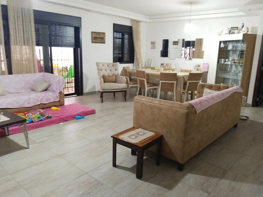 Apartment for sale in Amchit - شقة للبيع في عمشيت GM111EC