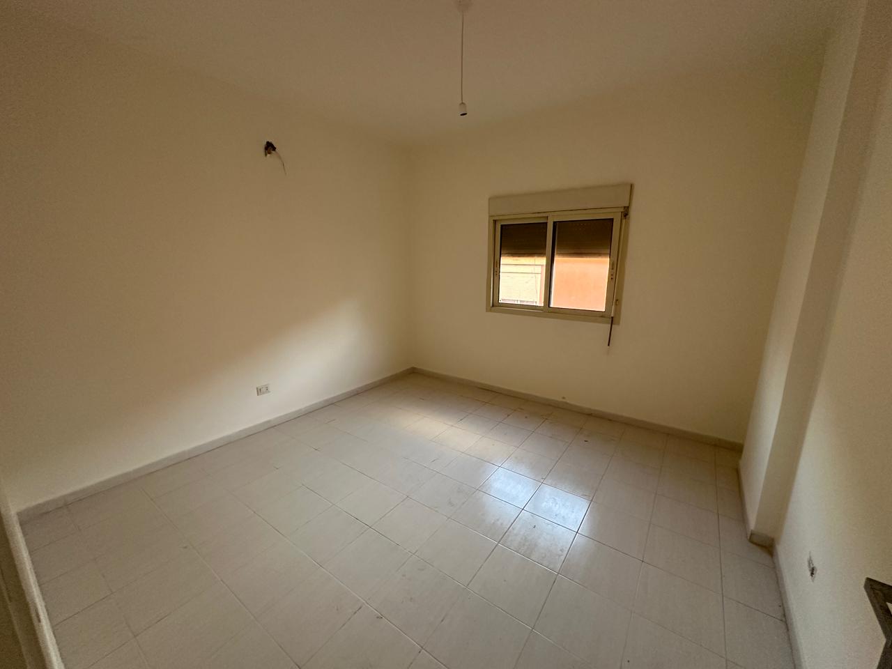 Apartment for sale in Hadath - شقة للبيع في الحدث GM110AD