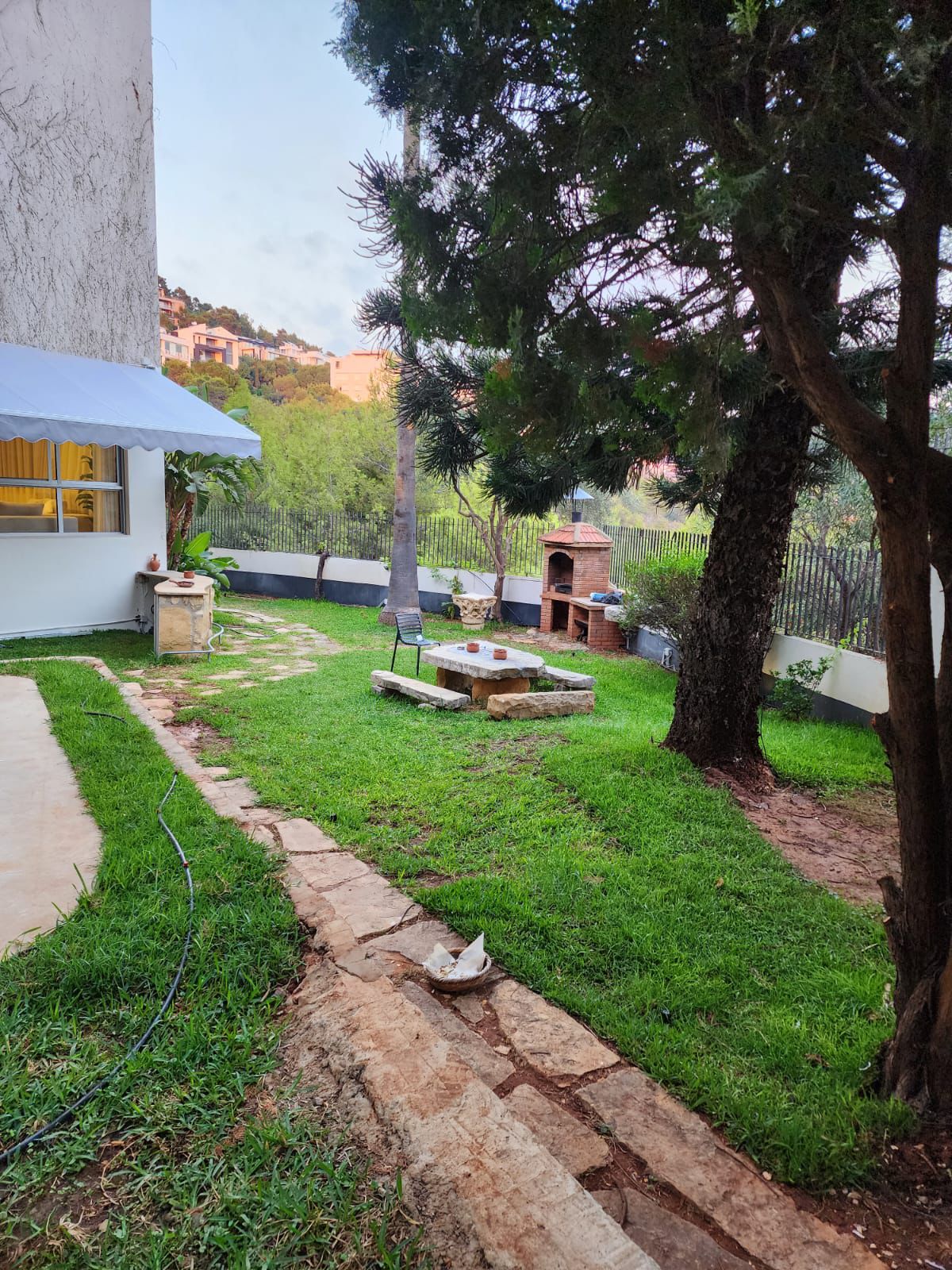 Apartment for rent in Yarzeh - شقة للإيجار في يرزة GM113AD