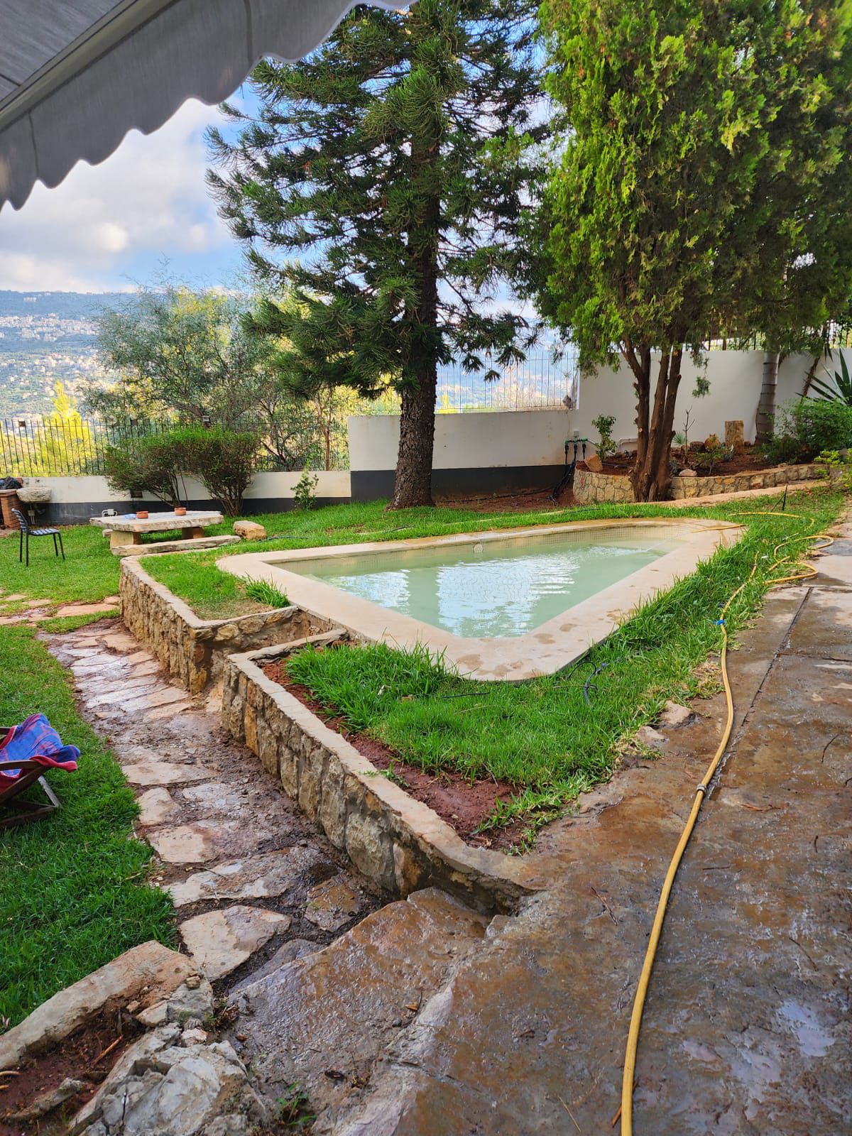 Apartment for rent in Yarzeh - شقة للإيجار في يرزة GM113AD