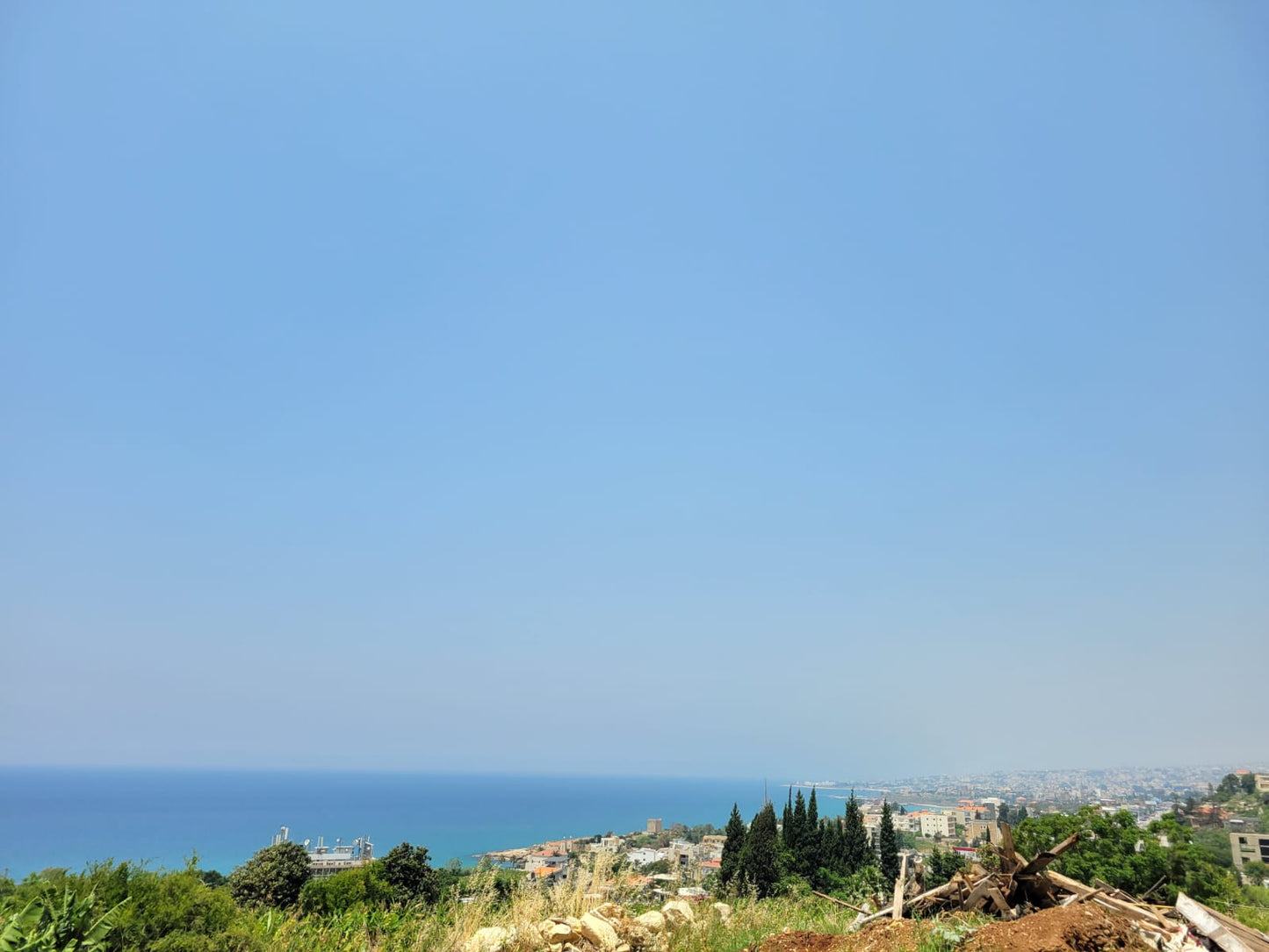 Apartment for sale in Halat - شقة للبيع في حالات GM109CD