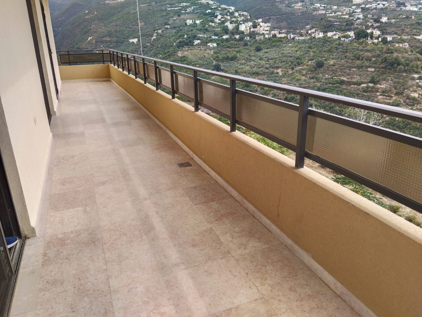 Apartment for rent in Hbeline - شقة للإيجار في حبالين GM117EC