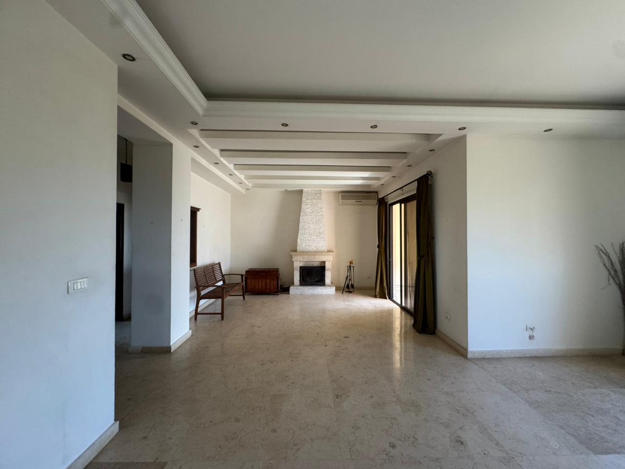 Apartment for sale in Dbayeh - شقة للبيع في الضبية GM317R