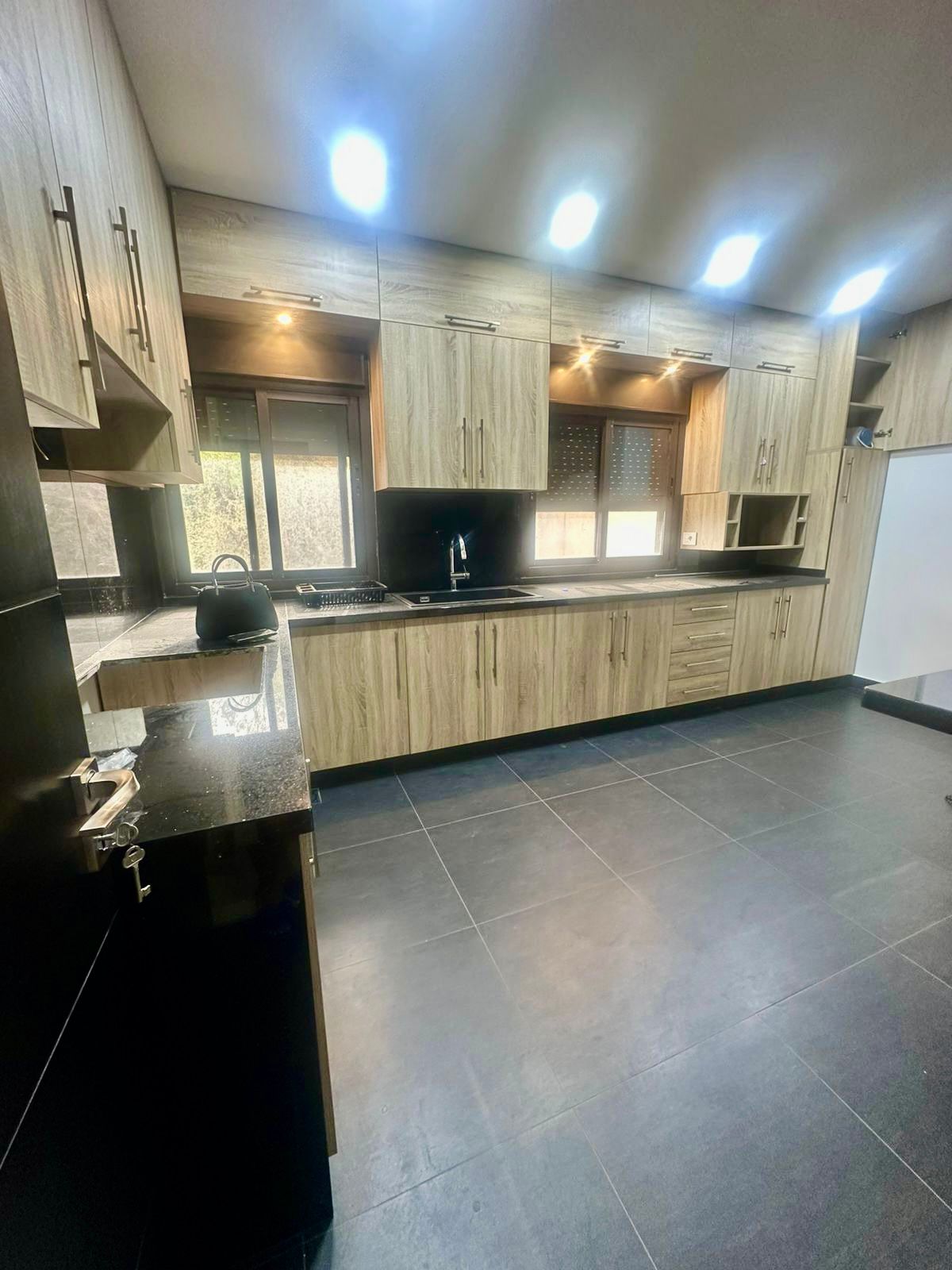 Duplex for rent in Jbeil - دوبلكس للإيجار في جبيل GM126RA