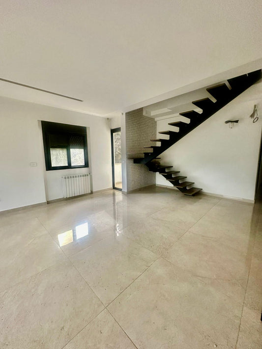 Duplex for rent in Jbeil - دوبلكس للإيجار في جبيل GM126RA