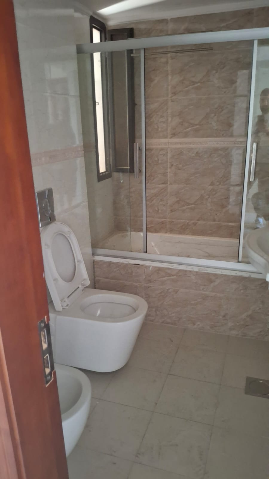 Apartment for sale in Kfaraaka - شقة للبيع في كفرعقا GM102CM