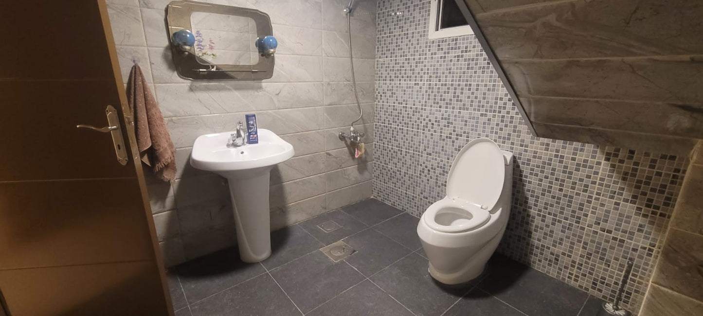 Apartment for sale in Bziza - شقة للبيع في بزيزا GM112CM