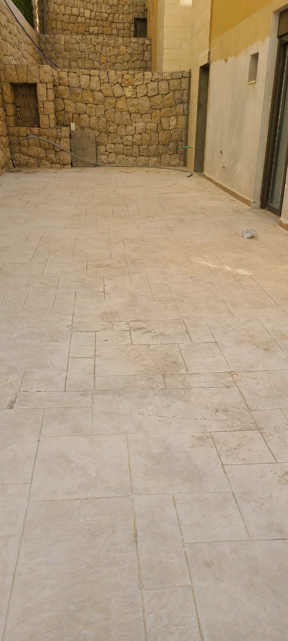 Apartment for sale in Broumana - شقة للبيع في برمانا GM137G