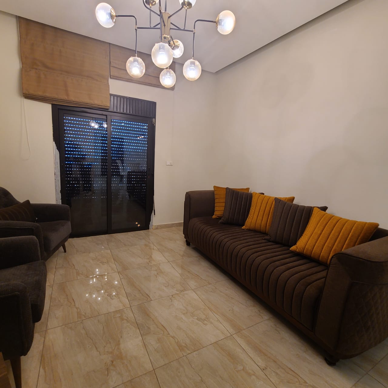 Apartment for sale in Jbeil - شقة للبيع في جبيل GM138G