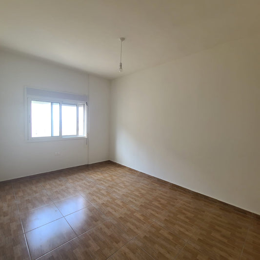 Apartment for sale in Nahr Ibrahim - شقة للبيع في نهر إبراهيم GM140G