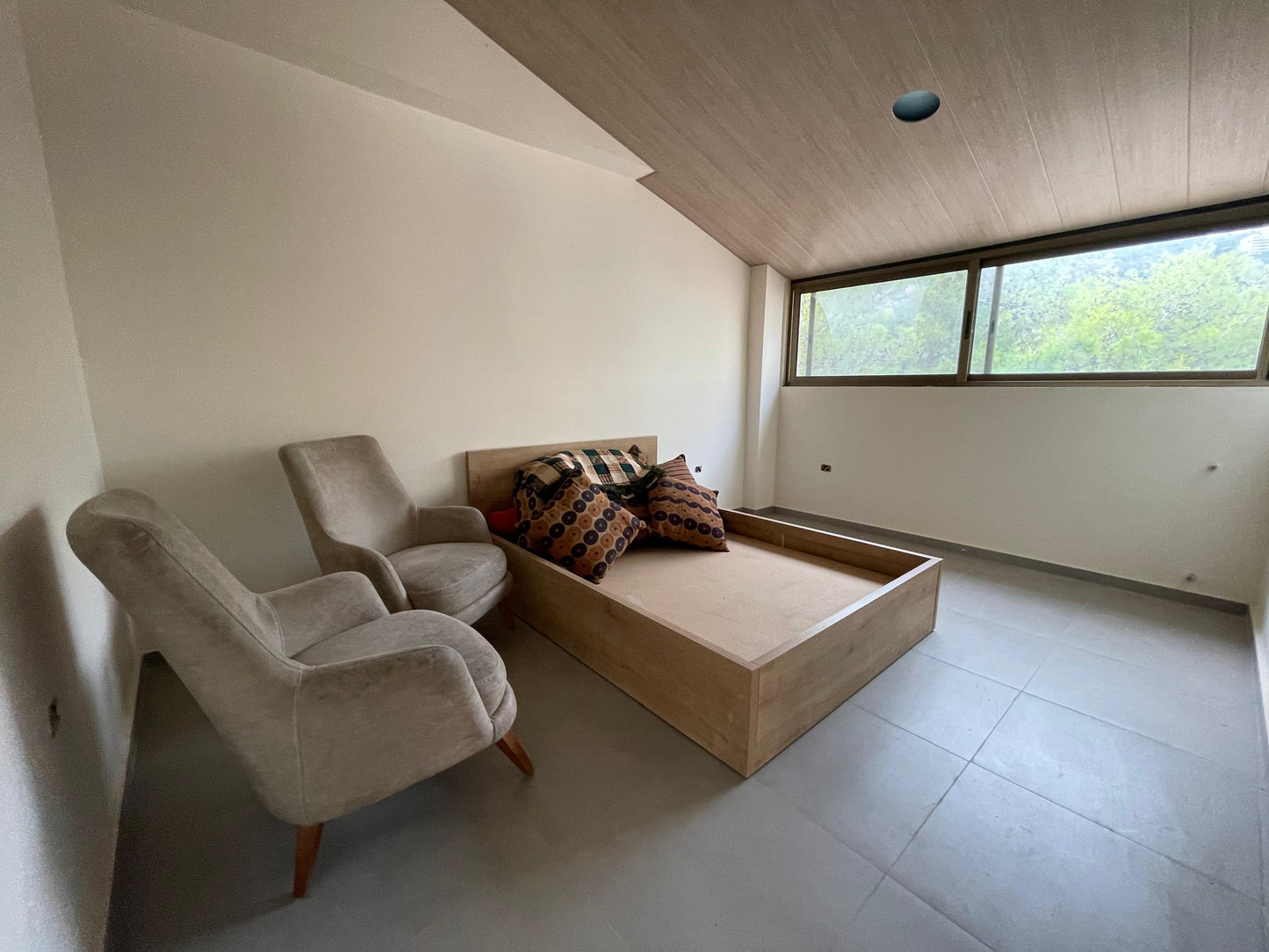 Duplex for sale in Daychounieh - دوبلكس للبيع في الديشونية GM137AJ