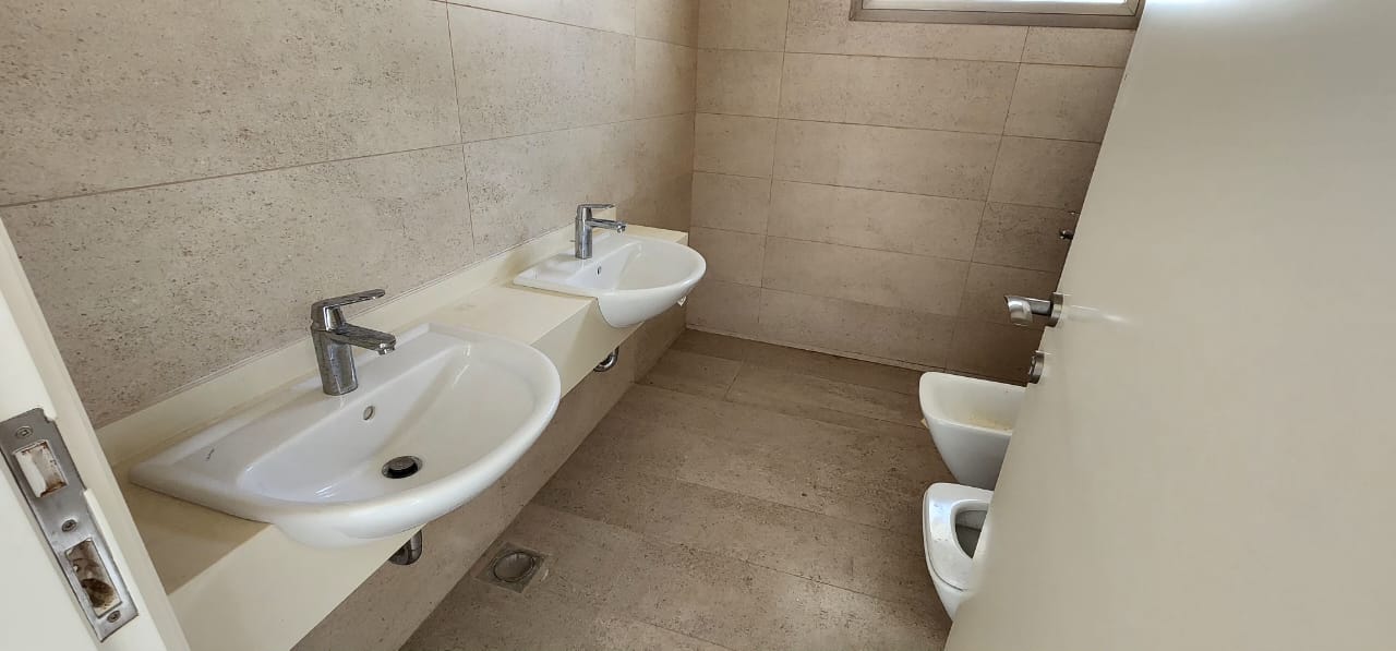 Apartment for sale in Ain Saadeh - شقة للبيع في عين سعادة GM142AJ