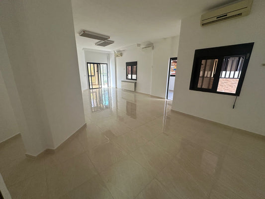 Apartment for sale in Hadath - شقة للبيع في الحدث GM118AD