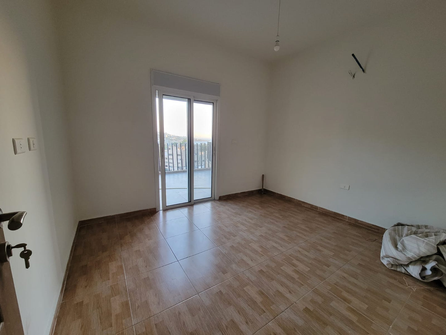 Apartment for sale in Nahr Ibrahim - شقة للبيع في نهر إبراهيم GM111CD