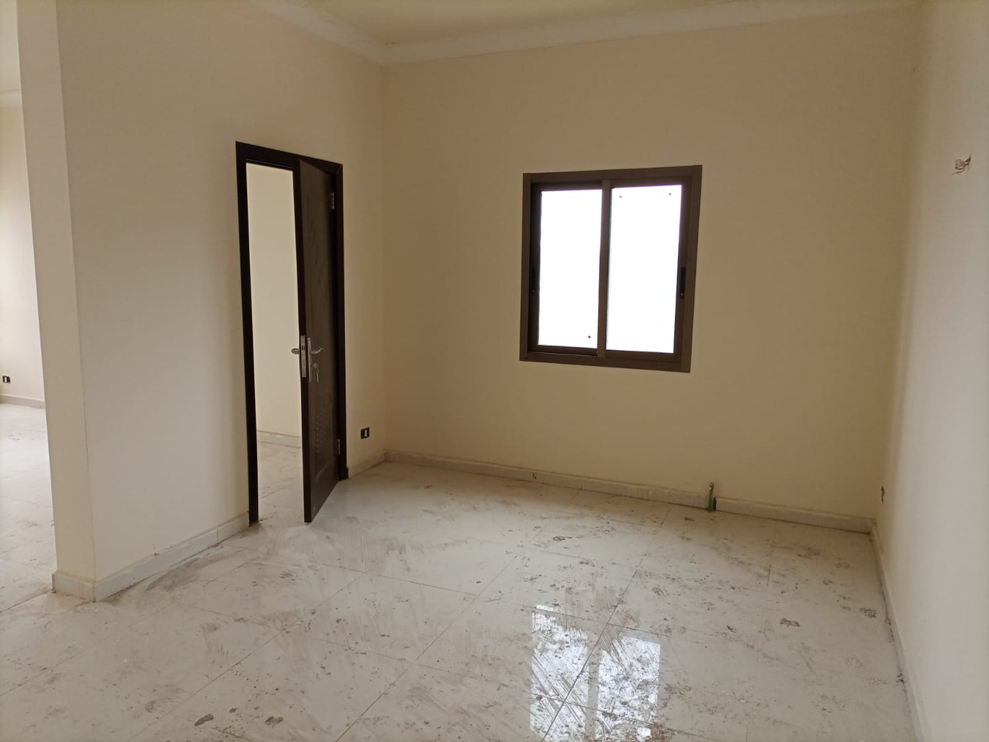 Apartment for sale in Ghedres - شقة للبيع في غدرِاس GM106RM