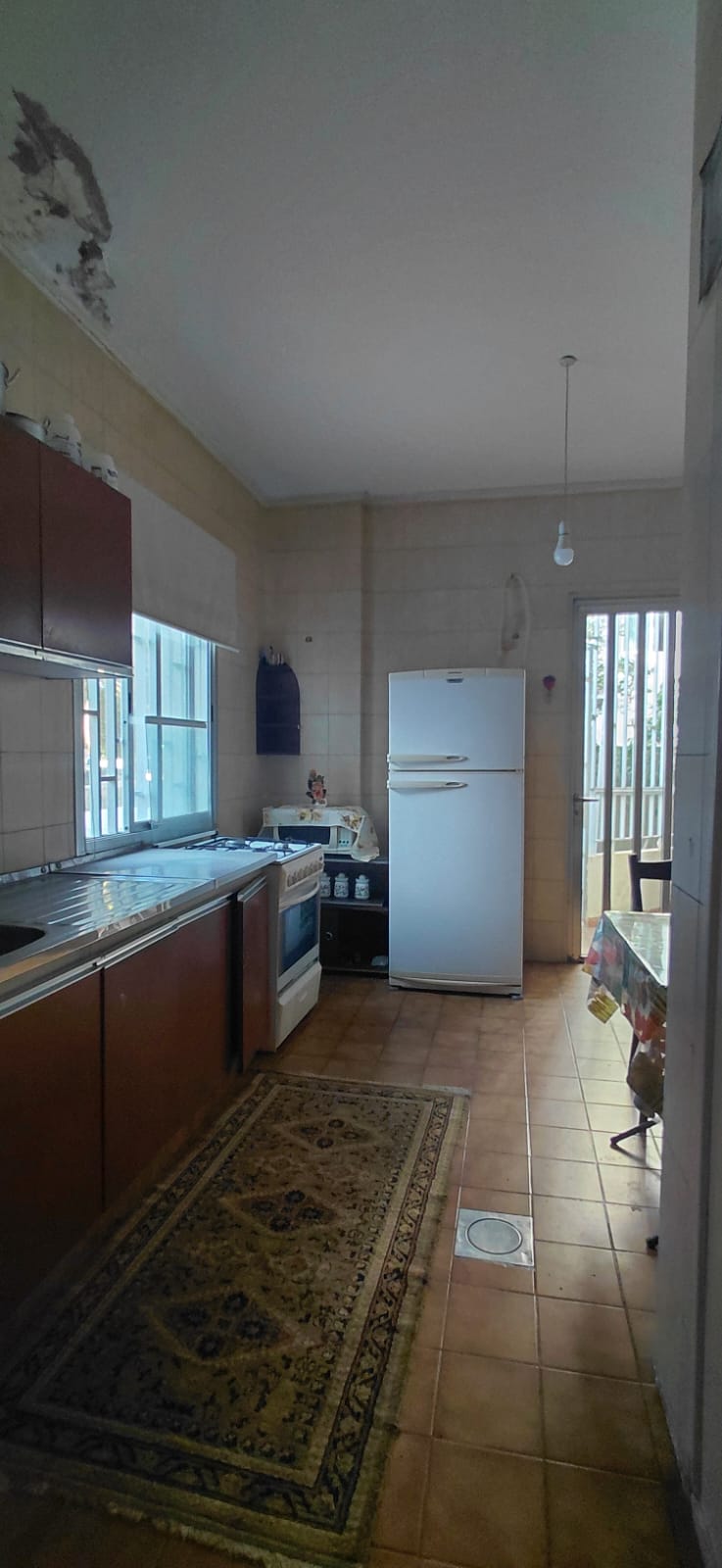 Apartment for rent in Jbeil - شقة للإيجار في جبيل GM155K