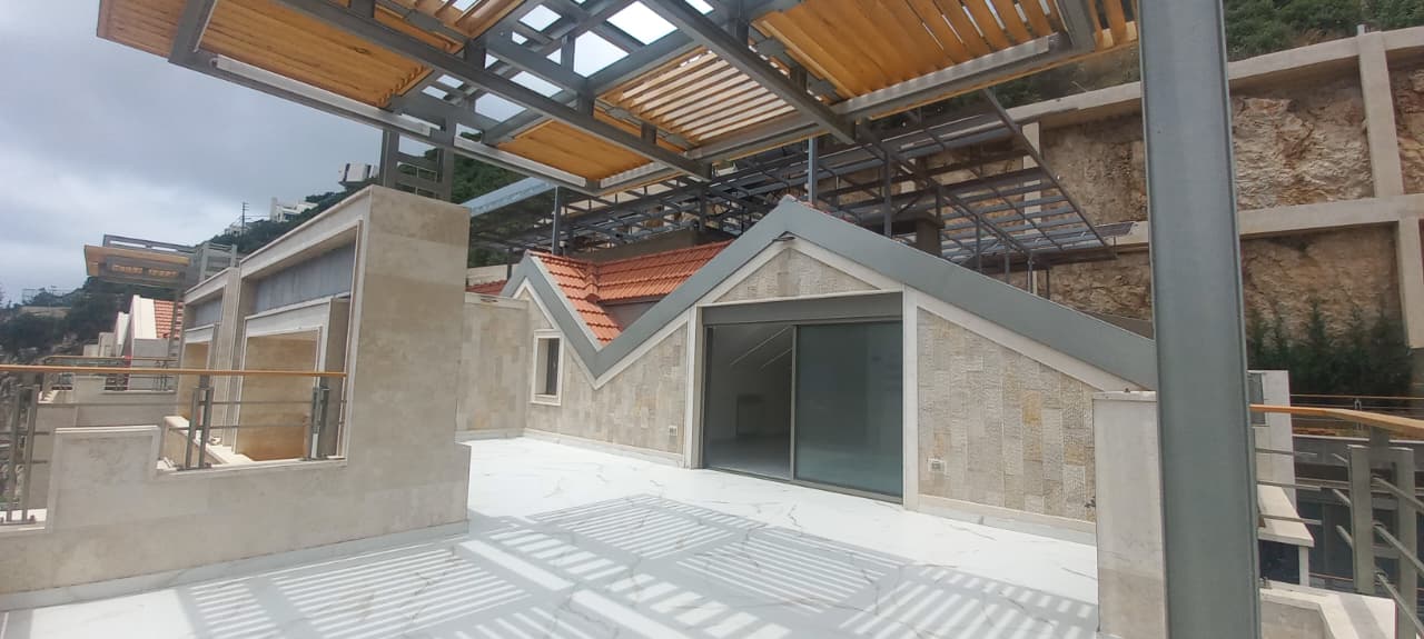 Duplex For Sale In Adma - دوبلكس للبيع في أدما - GM136SS