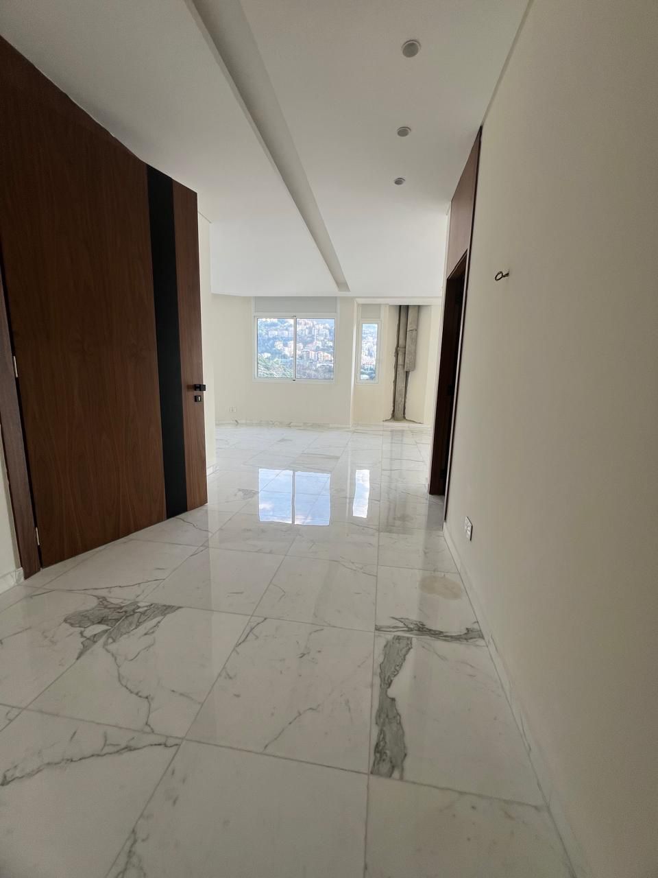Apartment For Sale In Adma - شقة للبيع في أدما - GM137SS